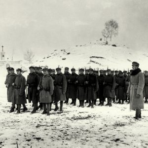11 Nałęczów. Legioniści 6 pułku piechoty, III Brygady Legionów Polskich, u stóp Poniatówki, Nałęczów, XII.1916. ) (1)